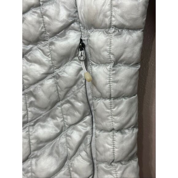 The North Face® ThermoBall™ Trekker Insulated Packable Puffer Jacket Women's M - Picture 4 of 12